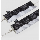 Сатиновые наручники с кружевом Play Nice - Fifty Shades of Grey - купить с доставкой в Серпухове