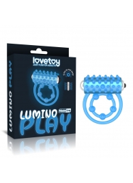 Голубое, светящееся в темноте виброкольцо Lumino Play Vibrating Penis Ring - Lovetoy - в Серпухове купить с доставкой