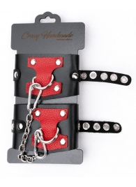 Черные наручники с красным декором и заклепками - Crazy Handmade - купить с доставкой в Серпухове