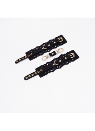 Черные кожаные наручники с узорами и золотистой фурнитурой - Crazy Handmade - купить с доставкой в Серпухове